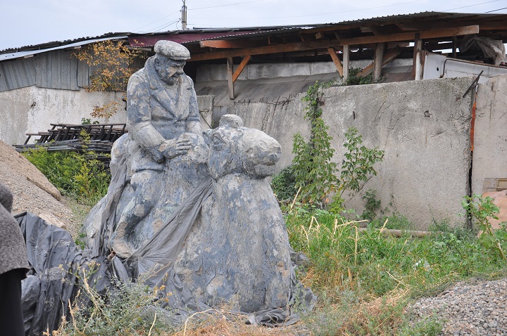 Лас трусилардың көптеген фотосуреттері